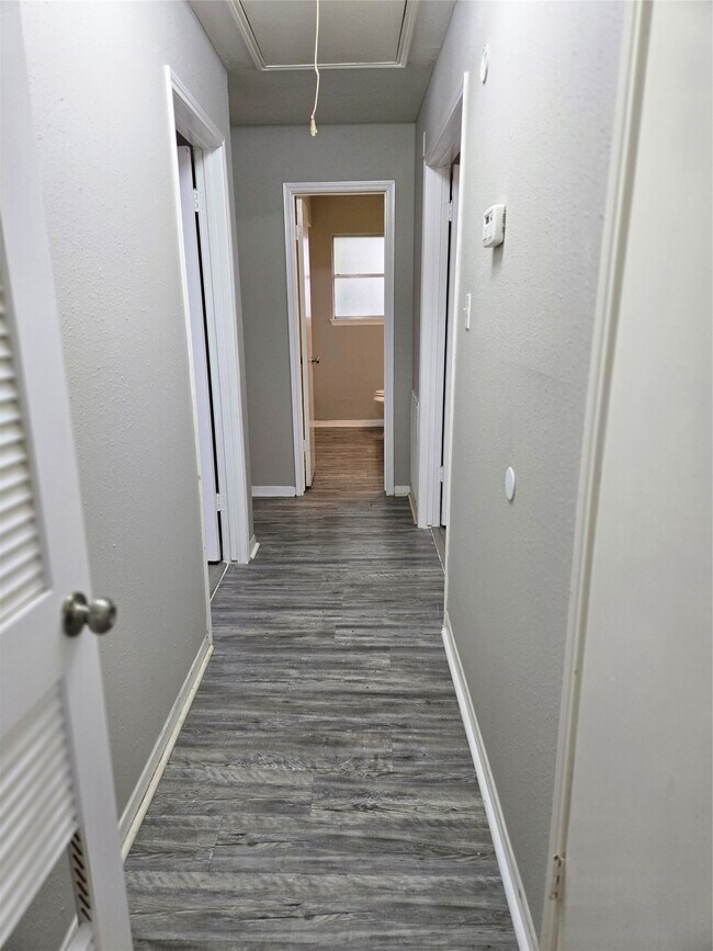 Building Photo - 1903 Riflewood Cir