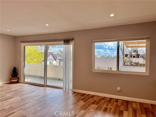 Building Photo - 400 S Los Robles Ave