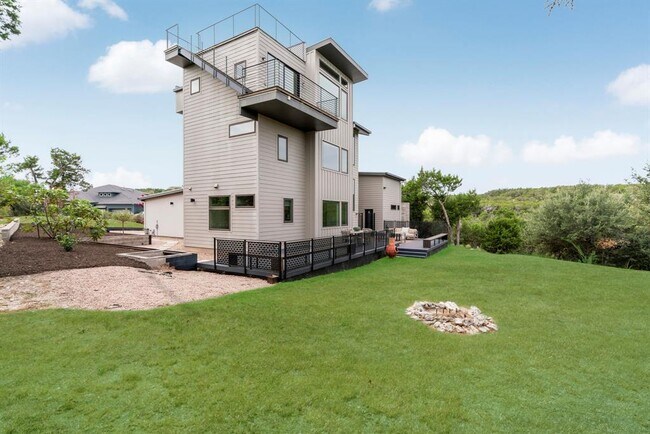 Building Photo - 10800 Superview Dr