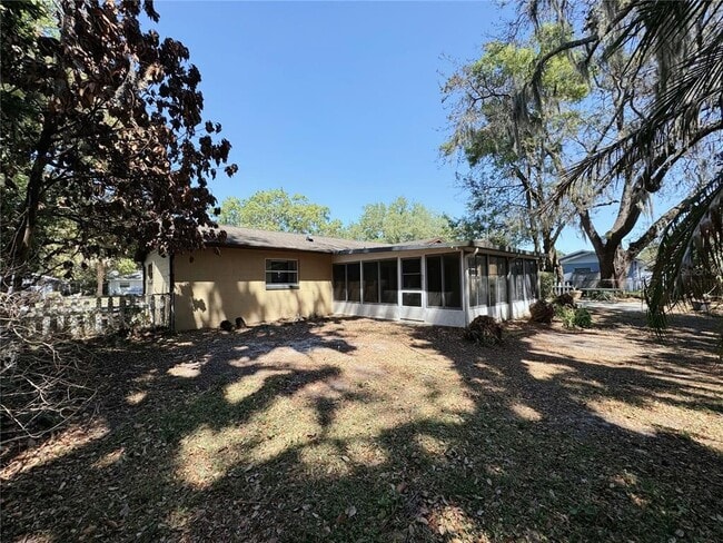 Building Photo - 7522 Laurel Springs Dr