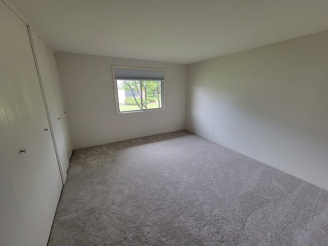 Building Photo - 117 Cotuit Ct