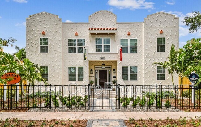 Building Photo - 325 15th Ave NE