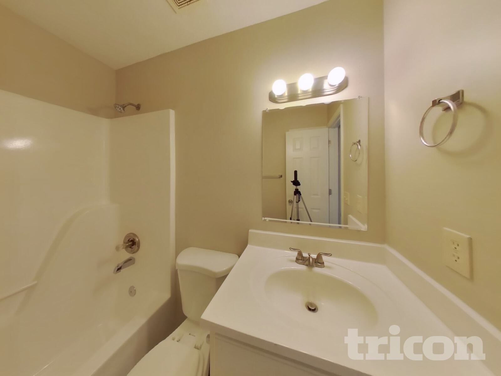 Building Photo - 673 Mable Dr