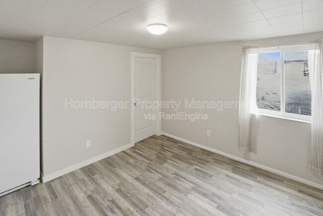 Building Photo - 9715 N Stevens St