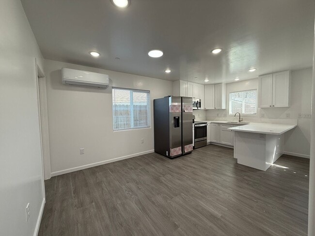 Building Photo - NE Newer Single Story Detached ADU on Cul-De-Sac Near Marian Hospital - All Basic Utilities Included