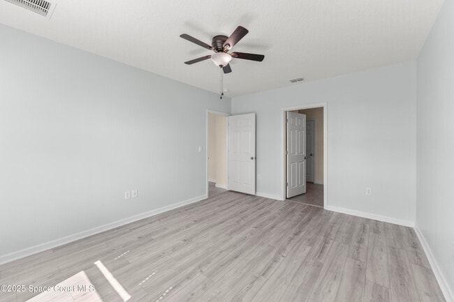 Building Photo - 1015 Dugan CIR SE