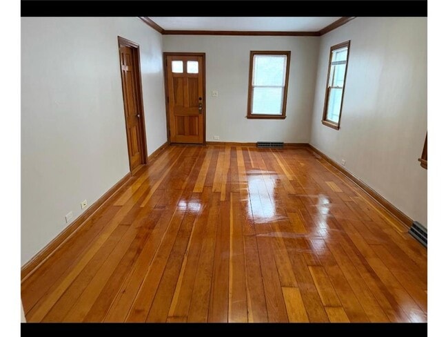 Building Photo - 1068 Arundel St