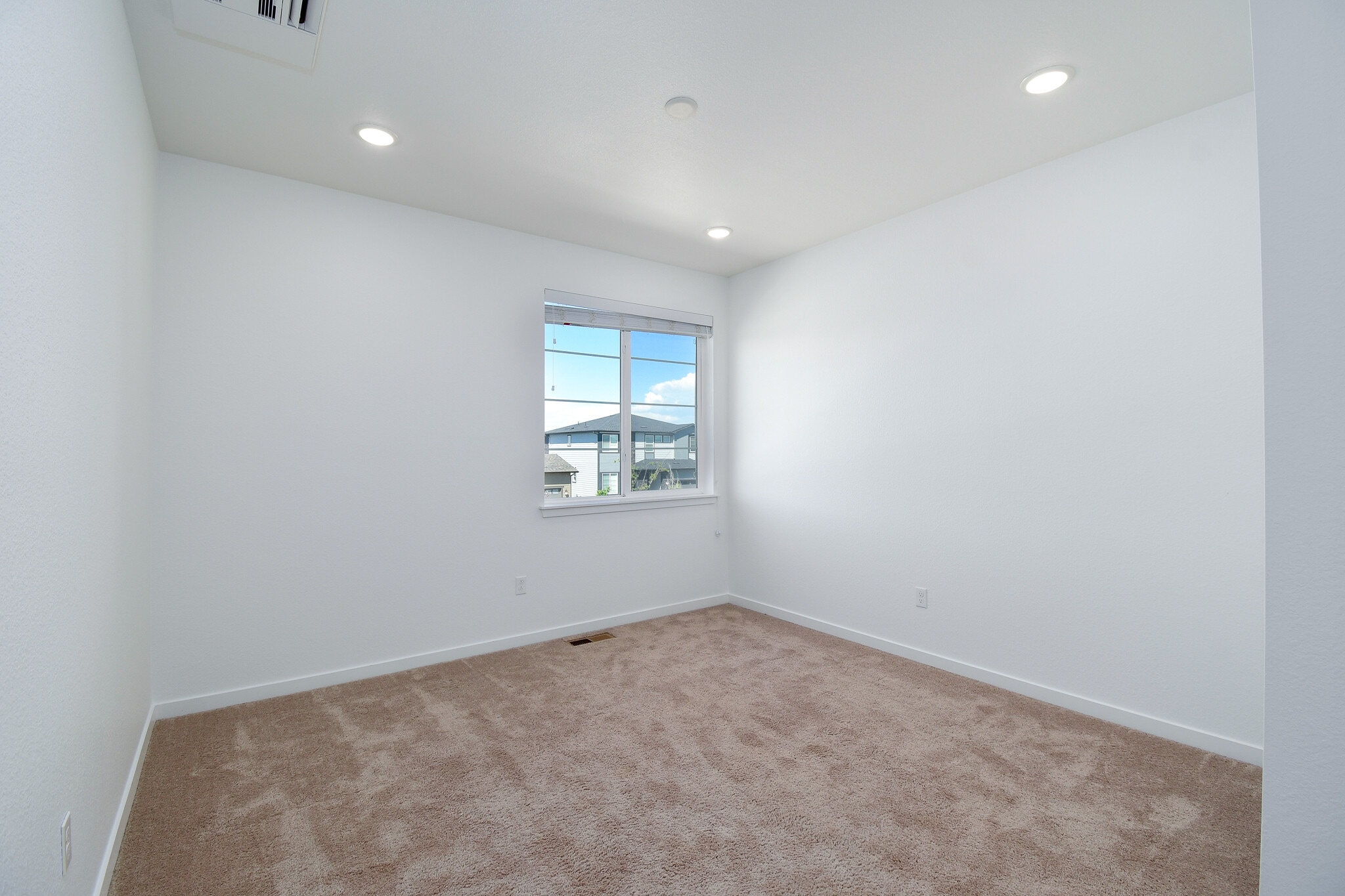 Building Photo - 3846 N Catawba Way