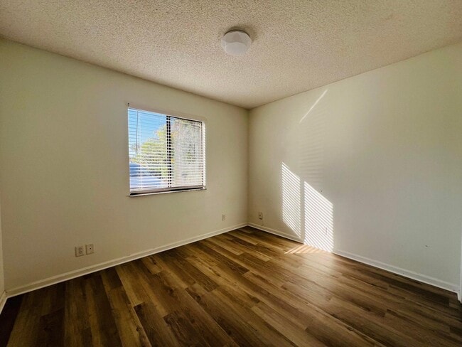 Building Photo - 11877 Sturbridge Ln