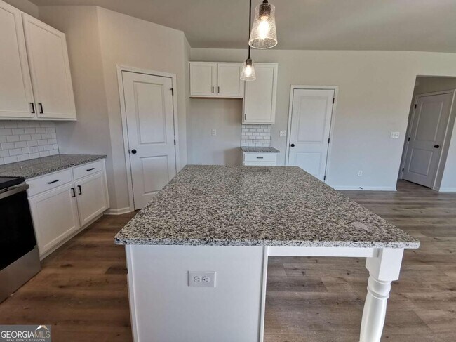 Building Photo - 38 Longhorn Wy