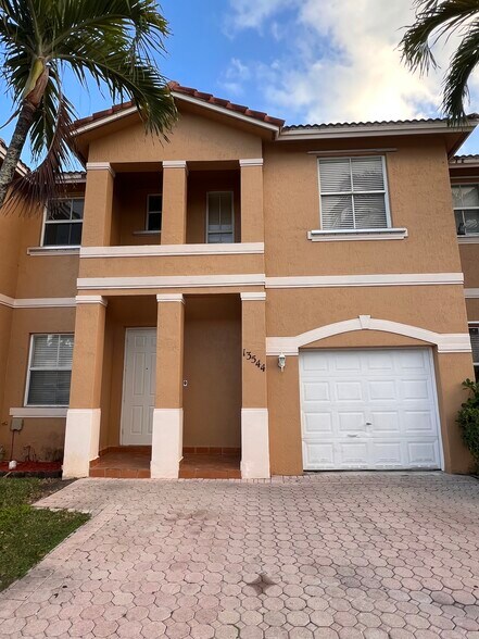 Primary Photo - 13544 NW 9th St