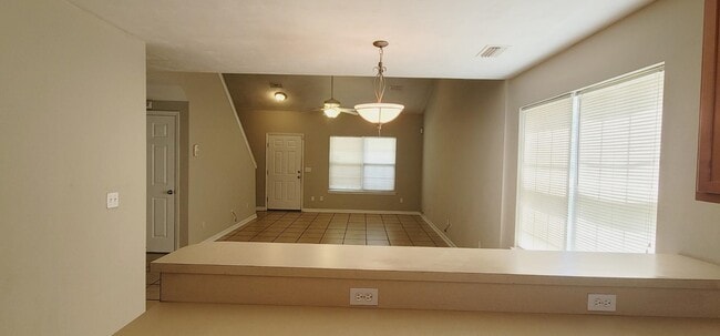 Building Photo - 1870 Nena Hills Dr