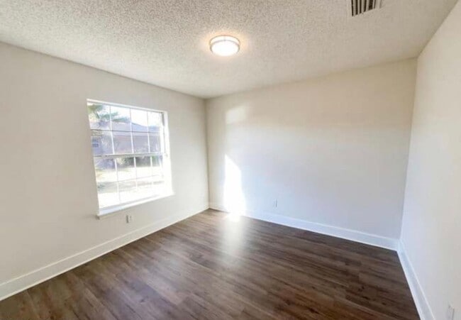 Building Photo - 978 Tammy Cove Ln