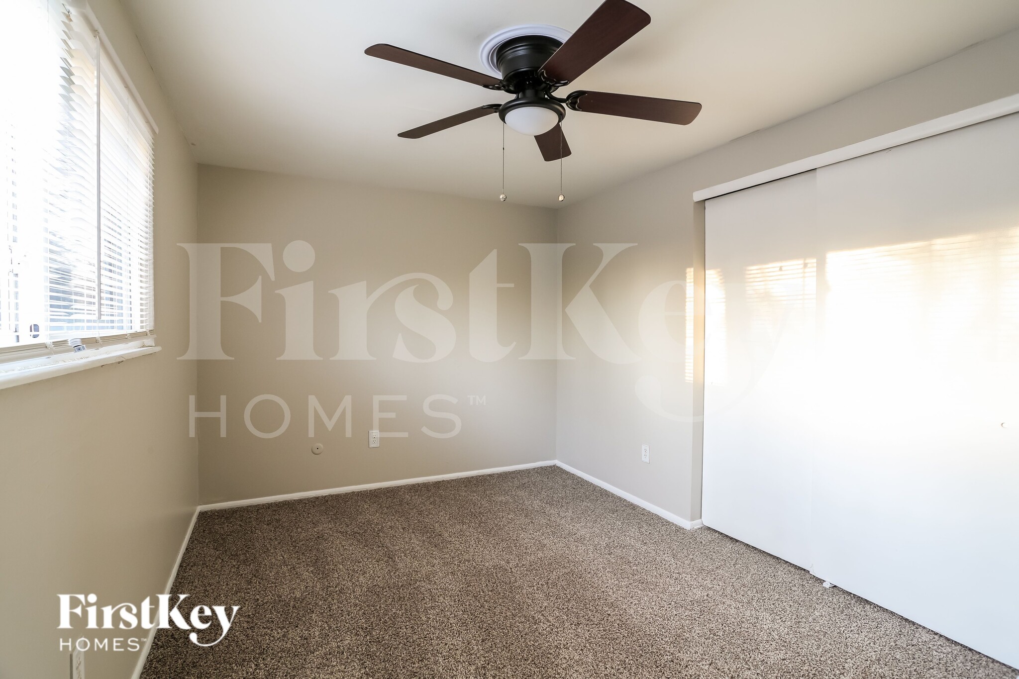 Building Photo - 4609 Paxton Dr S