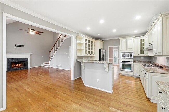 Building Photo - 5145 Harbour Ridge Dr