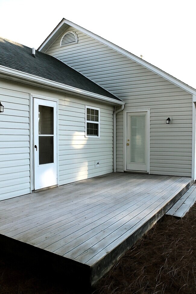 Building Photo - 1504 Amhearst Ct