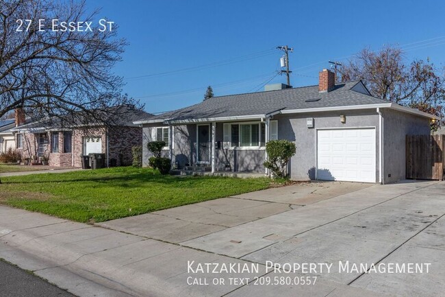 Building Photo - Stylishly Remodeled 2-Bedroom Home in Cent...