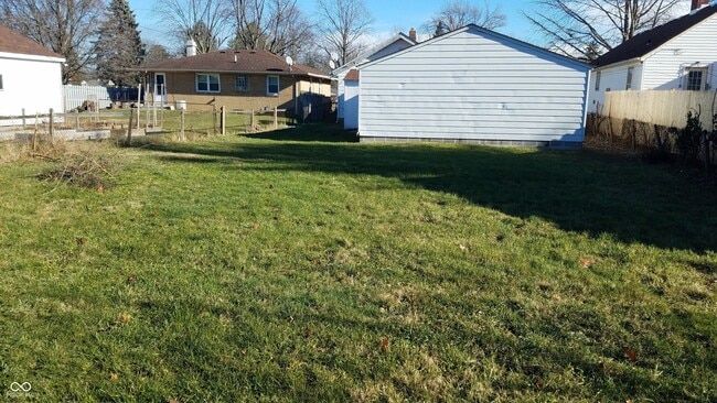 Building Photo - 210 N Routiers Ave