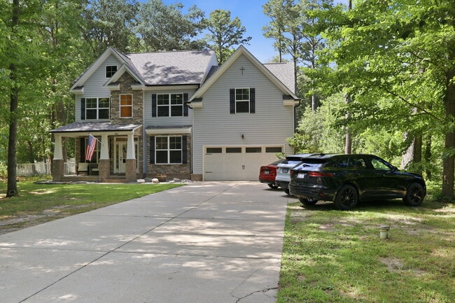 Building Photo - 1041 Scenic Blvd