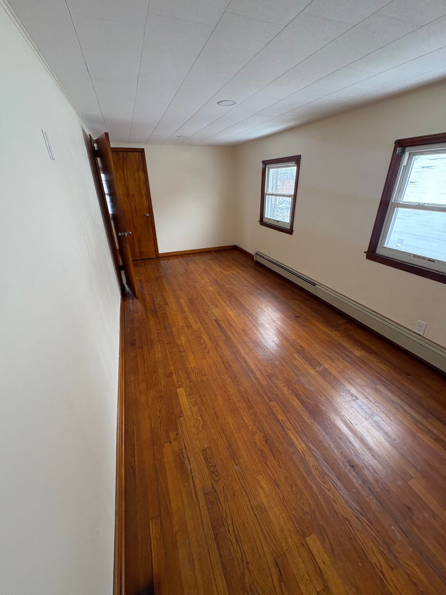 Building Photo - 19 Spring St