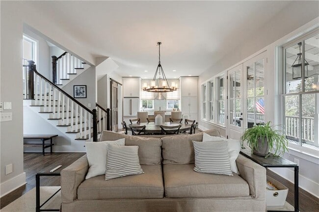 Building Photo - 1000 Loliver Ln