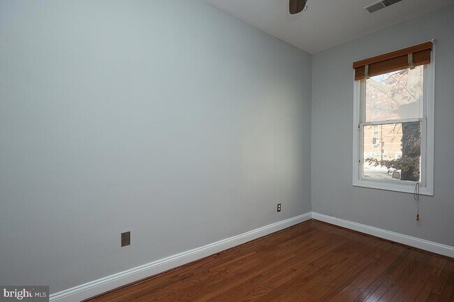 Building Photo - 964 Florida Ave NW