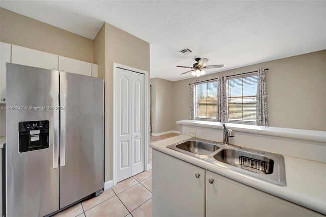 Building Photo - 4361 SW 160th Ave