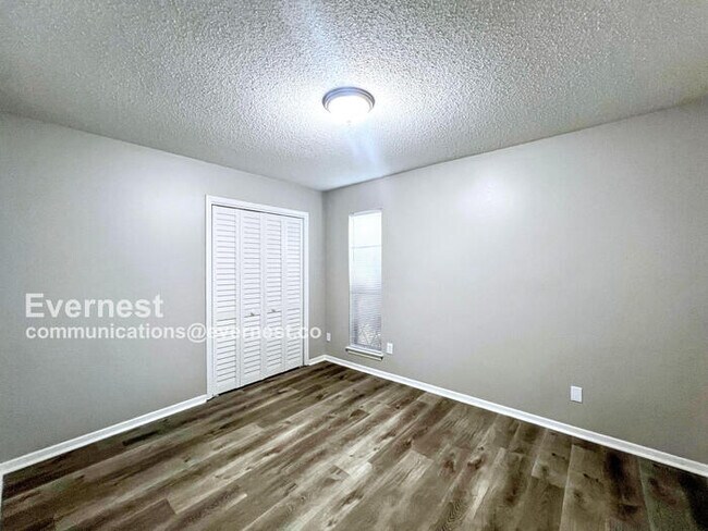 Building Photo - 3997 Tuscany Dr