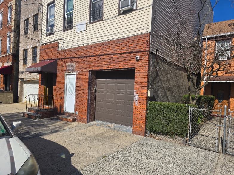 Primary Photo - 171 Cambridge Ave