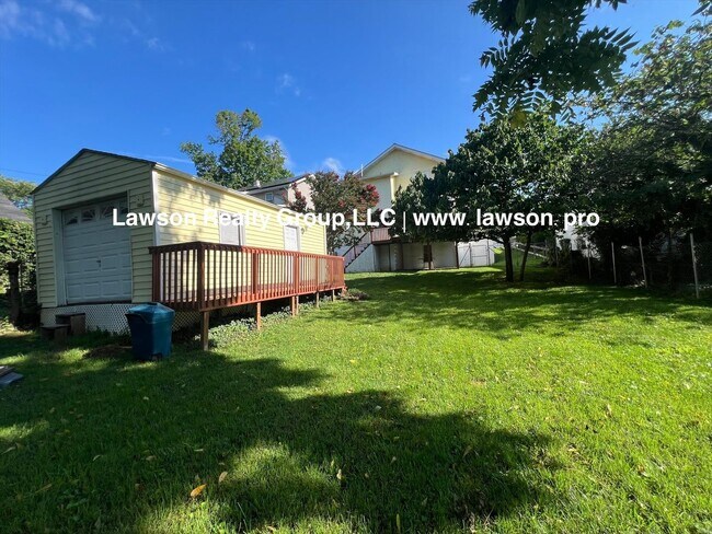 Building Photo - Charming Grandin Court House with Detached Garage and In Law Suite