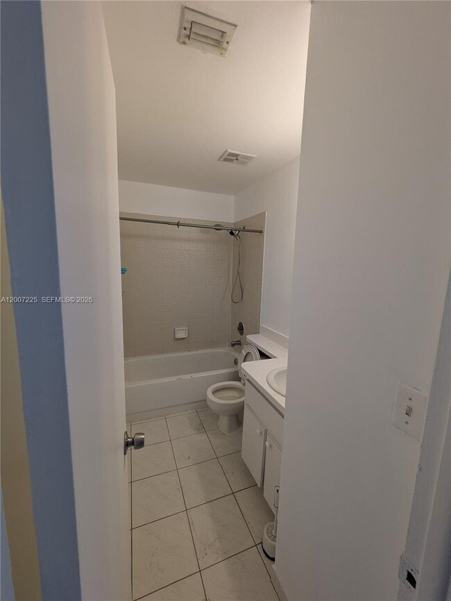 Building Photo - 8033 NW 41 Ct