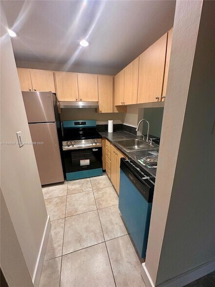 Primary Photo - 2935 NE 163rd St