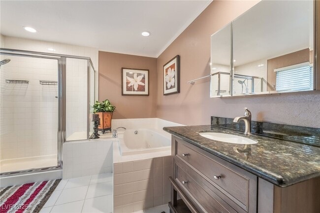 Building Photo - 1038 Tam O Shanter