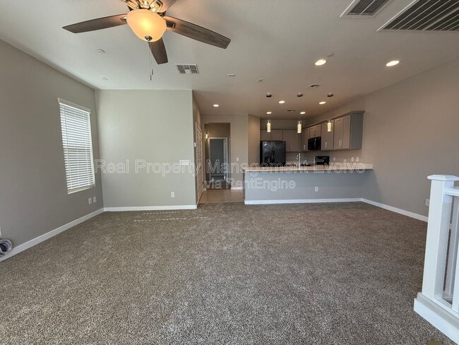 Building Photo - 4064 E Pony Ln