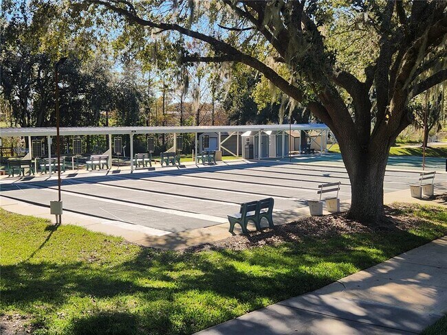 Building Photo - 24921 Pine Hill