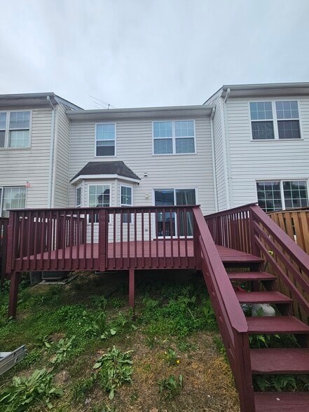Building Photo - 10624 Riva Pl