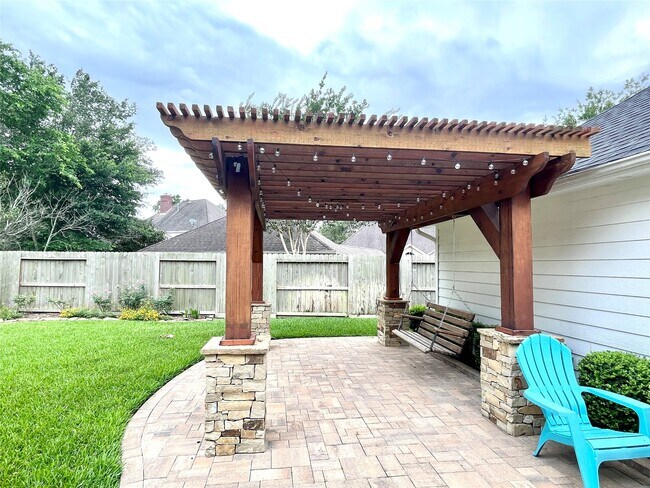 Building Photo - 23203 Fall Wind Ct