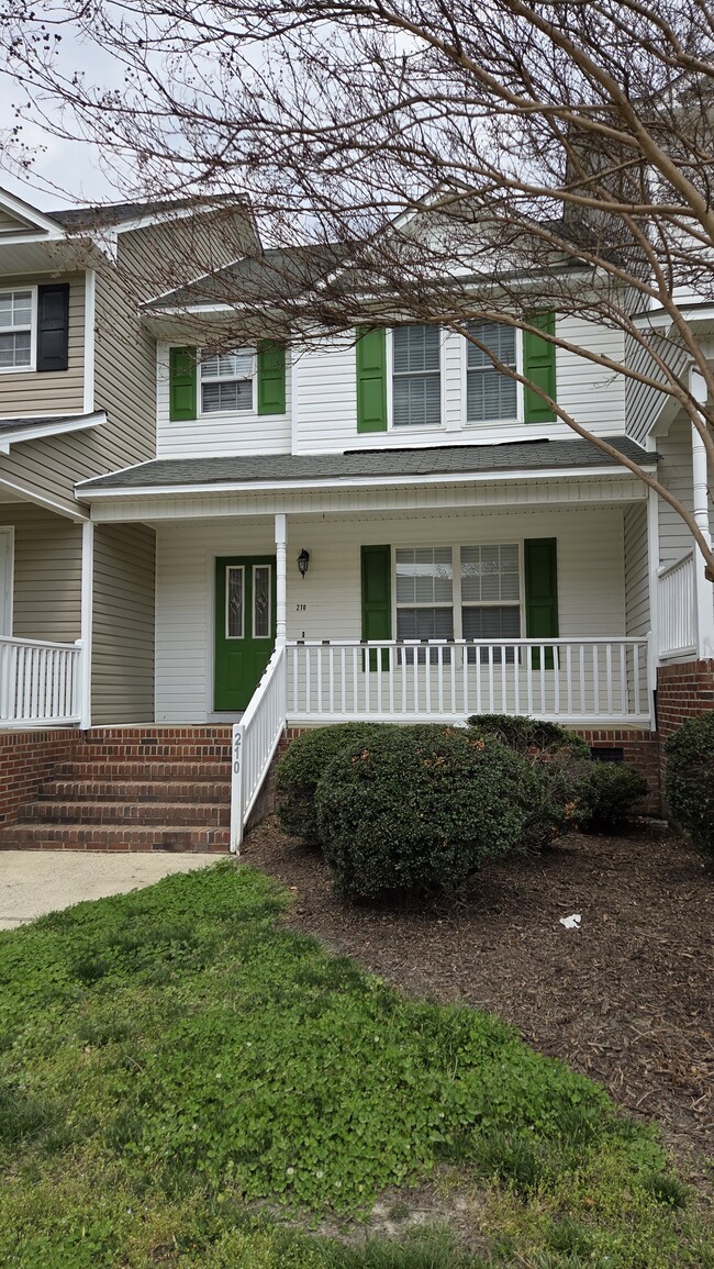 Building Photo - 210 Wimbledon Ct