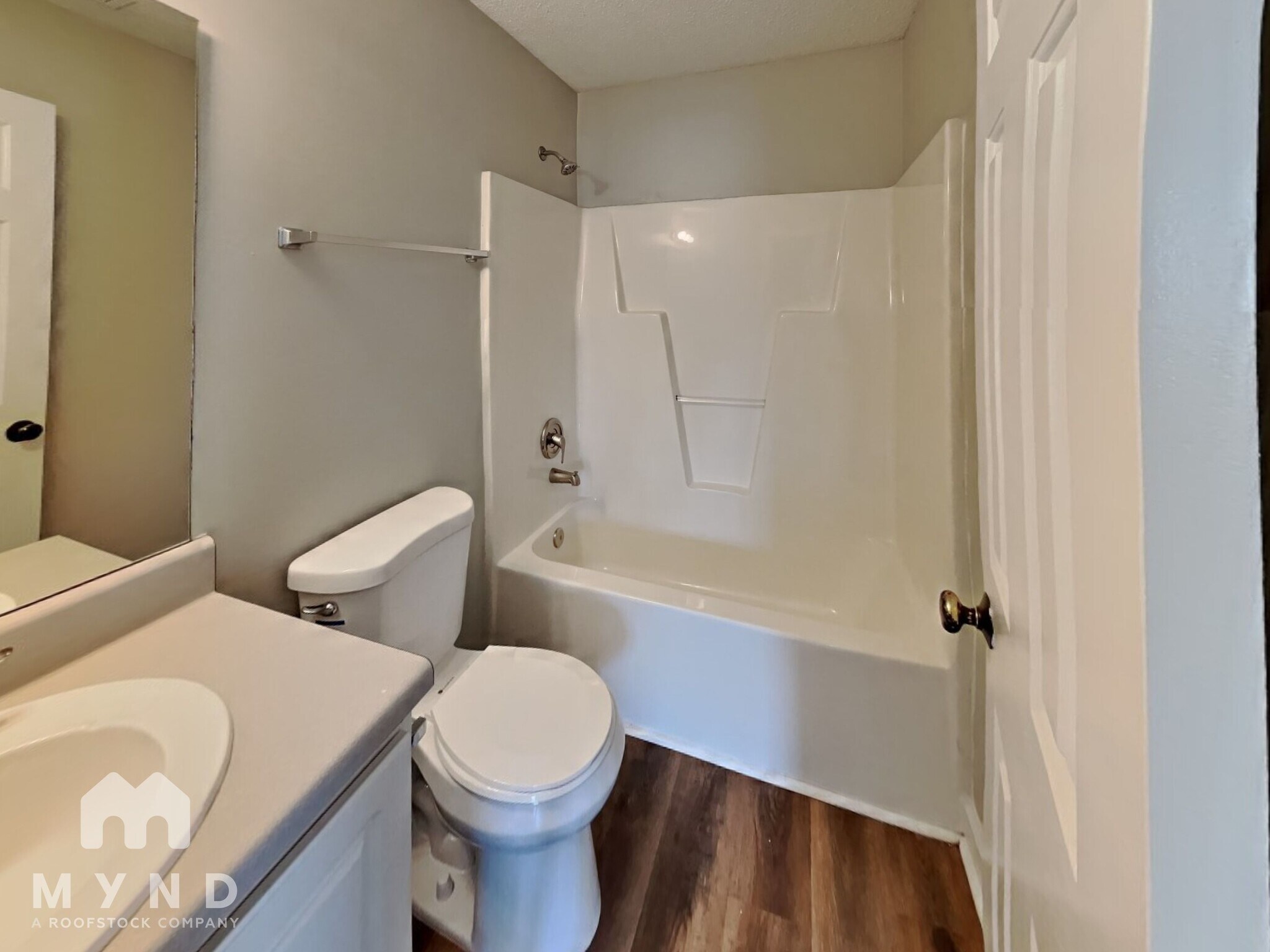 Building Photo - 405 Helleri Ct