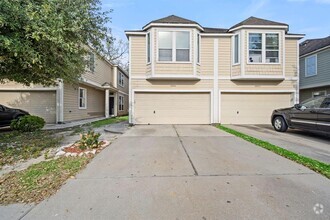 Building Photo - 16546 Pentonshire Ln
