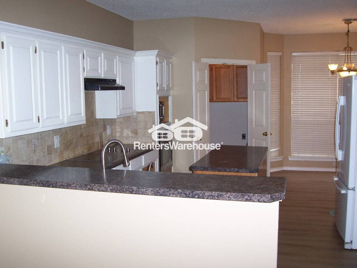 Building Photo - 1006 Cassion Dr