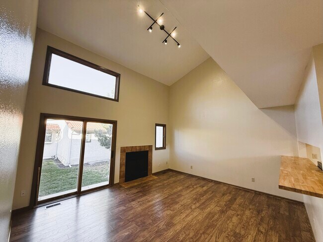 Building Photo - 7522 Madrid ct