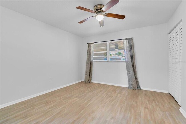 Building Photo - 1720 53rd St S