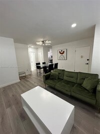 Building Photo - 316 Surfside Blvd