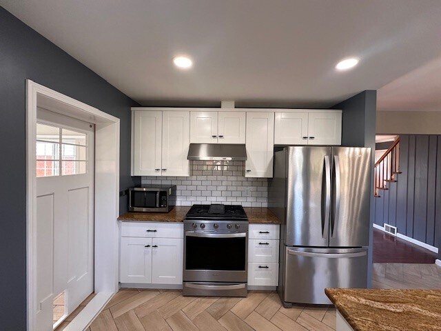 kitchen - 7987 State St