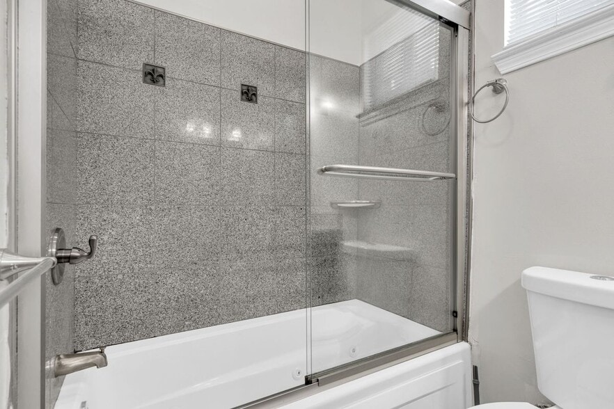 Building Photo - 3025 Burdette St