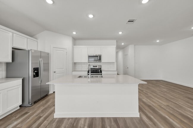 Building Photo - 647 Delicate Arch Dr