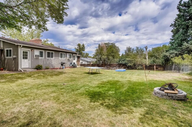 Building Photo - 172 S Cody St