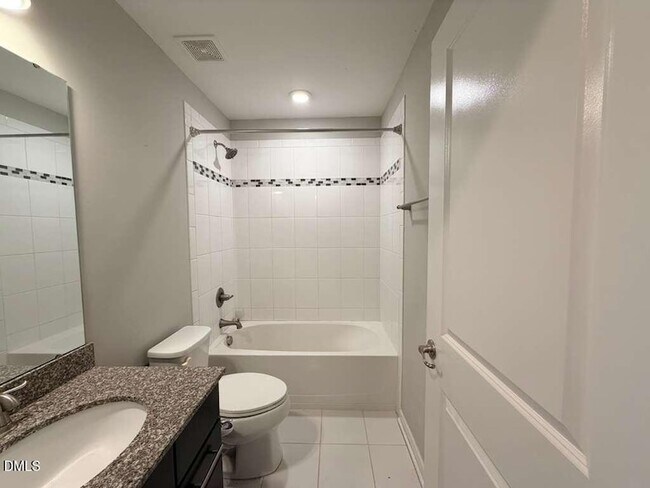 Building Photo - 112 Brier Summit Pl