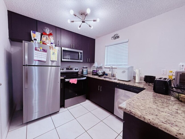 Building Photo - 8431 NW 188th Terrace